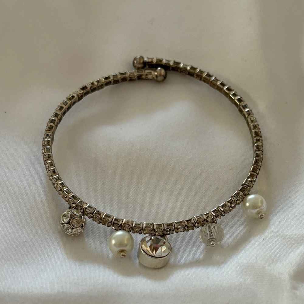 Vintage Stretch‎ Charm Bracelet